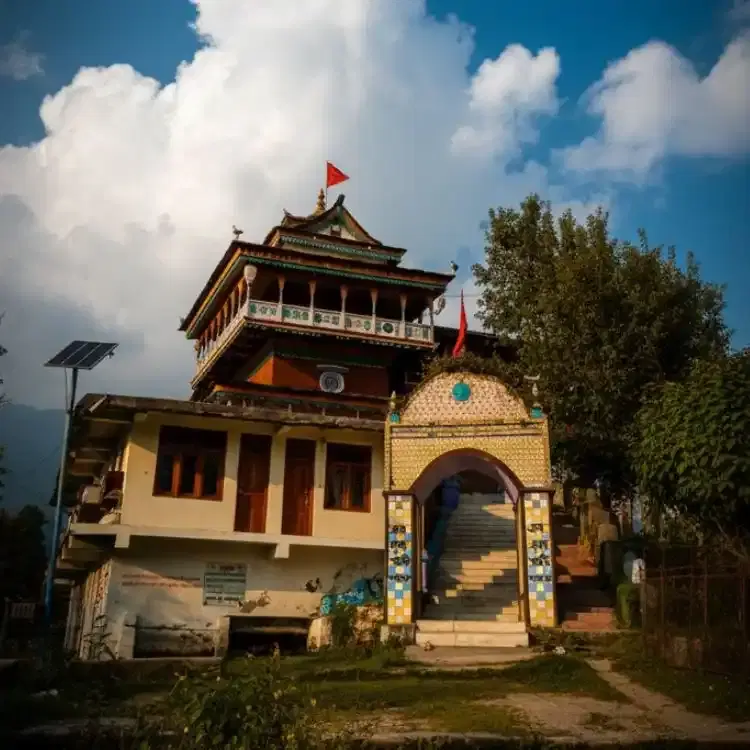  Shringa Rishi Temple  