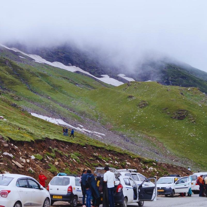 Manali group tour vs private trip