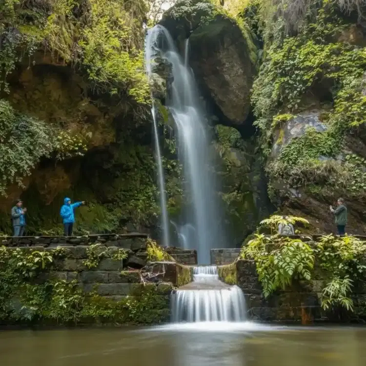 Jibhi Waterfall 