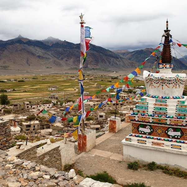 Cross into Zanskar for Gonbo Rangjon and Padum