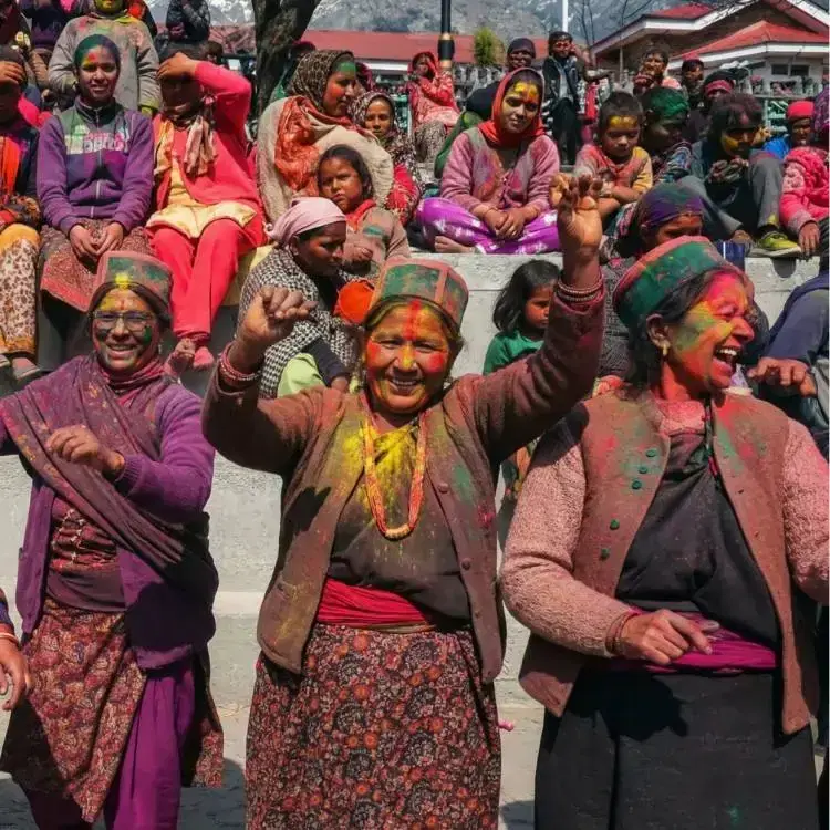 is sangla holi safe for solo travellers