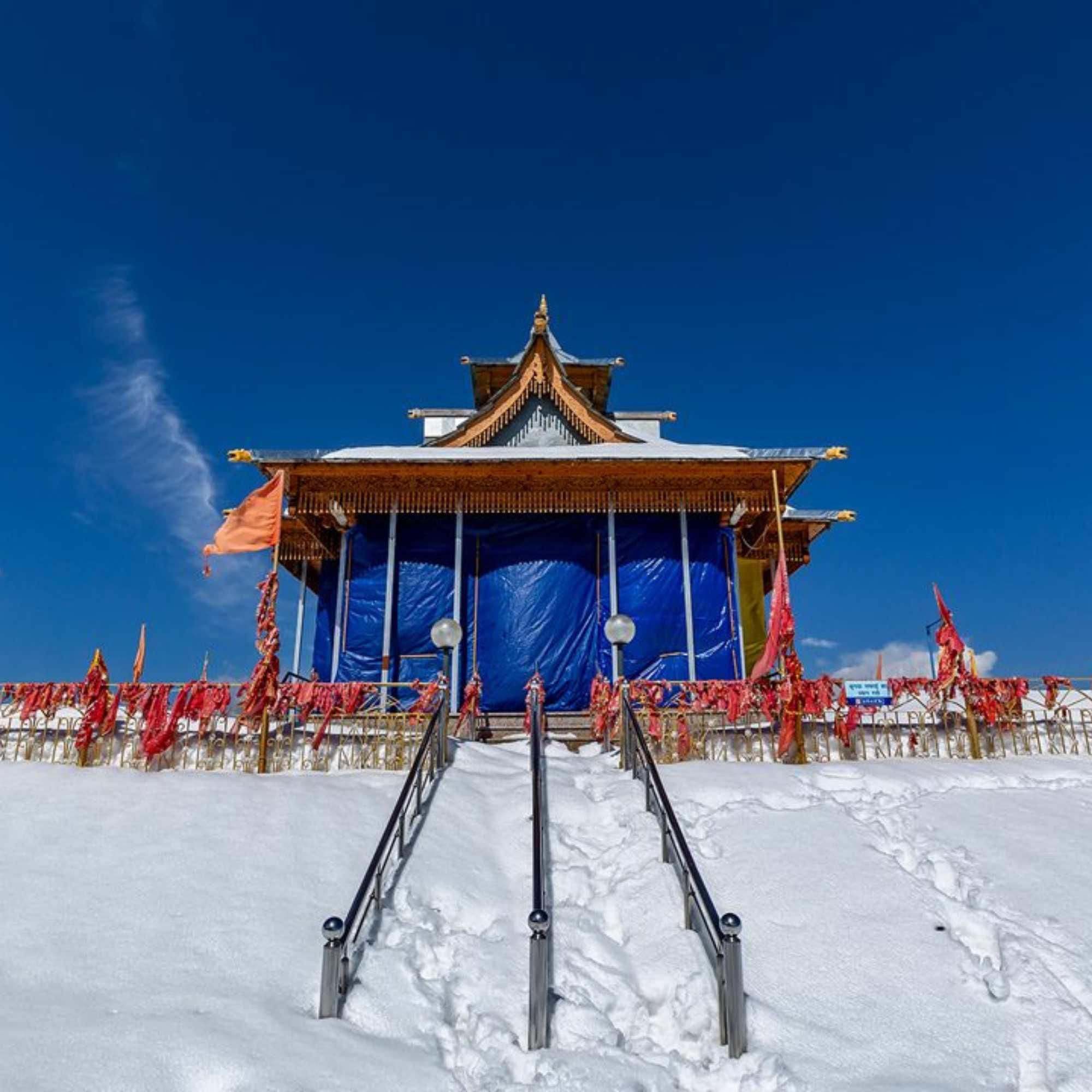 360 degree Himalayan views from the summit of Hatu Peak