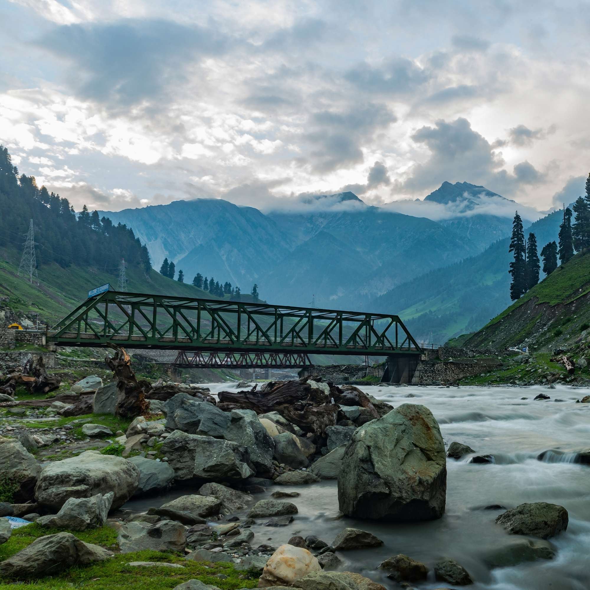 Sonamarg Travel Destination in Jammu and Kashmir.jpg
