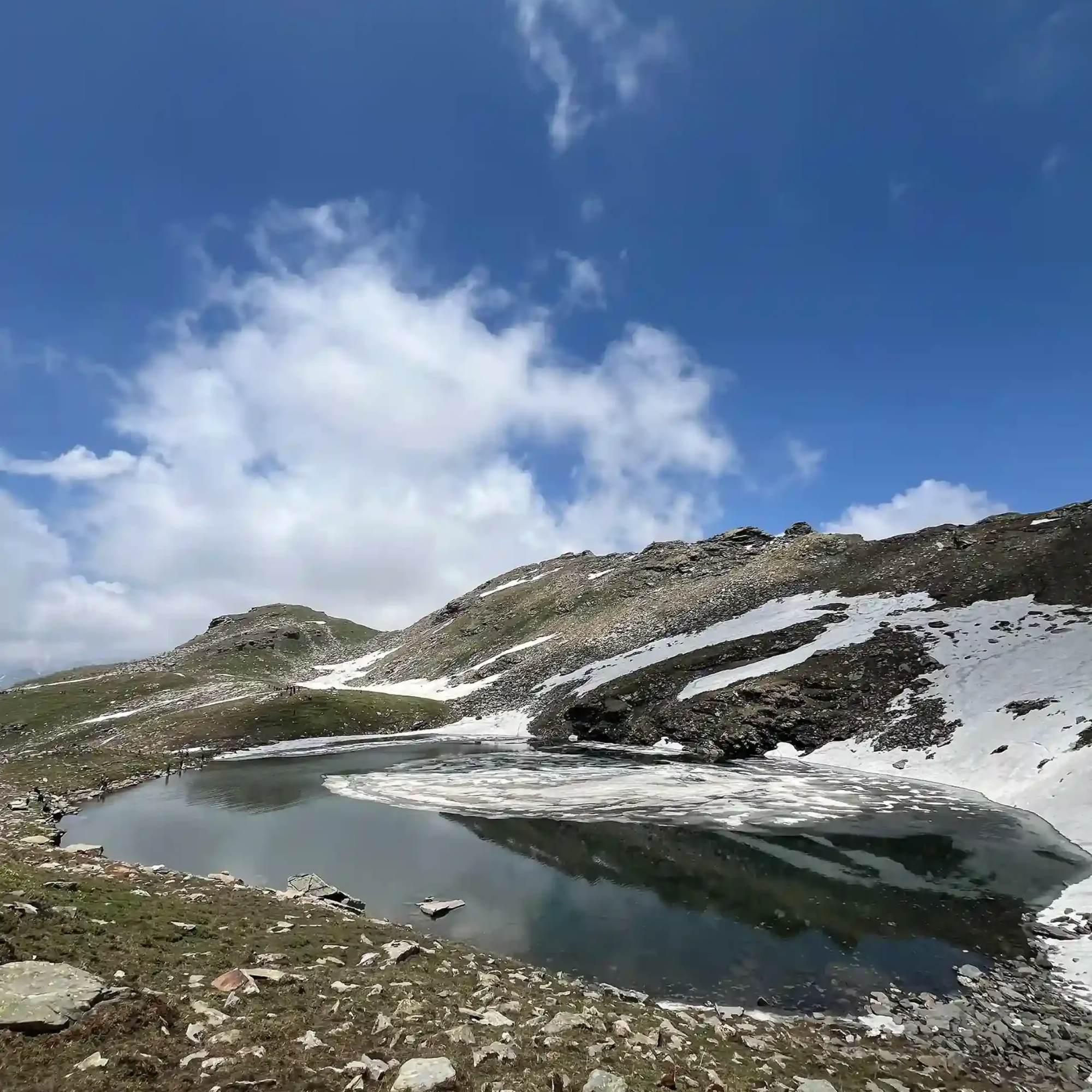 Trekking trail leading to Bhrigu Lake from Manali