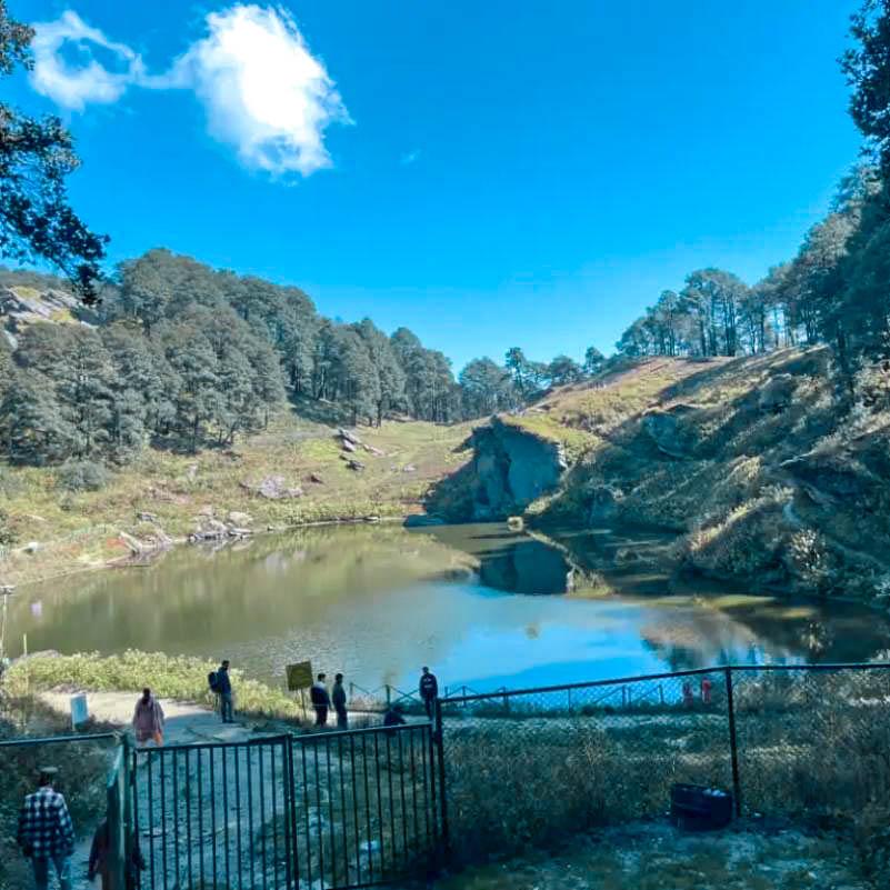 Peaceful Serolsar Lake scenery.jpg