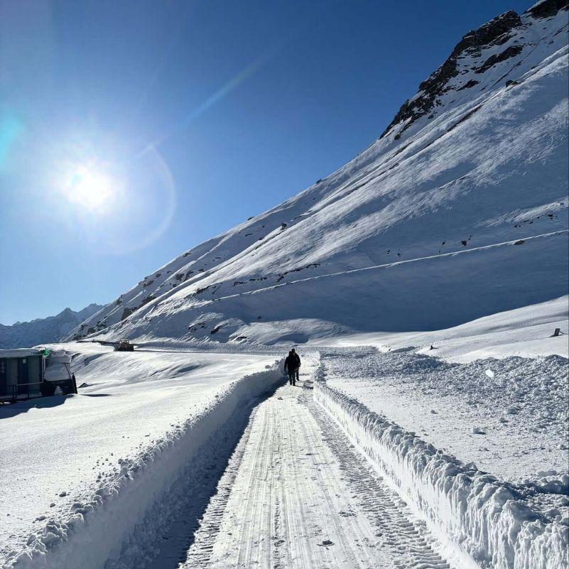 Delhi to Rohtang Pass trip