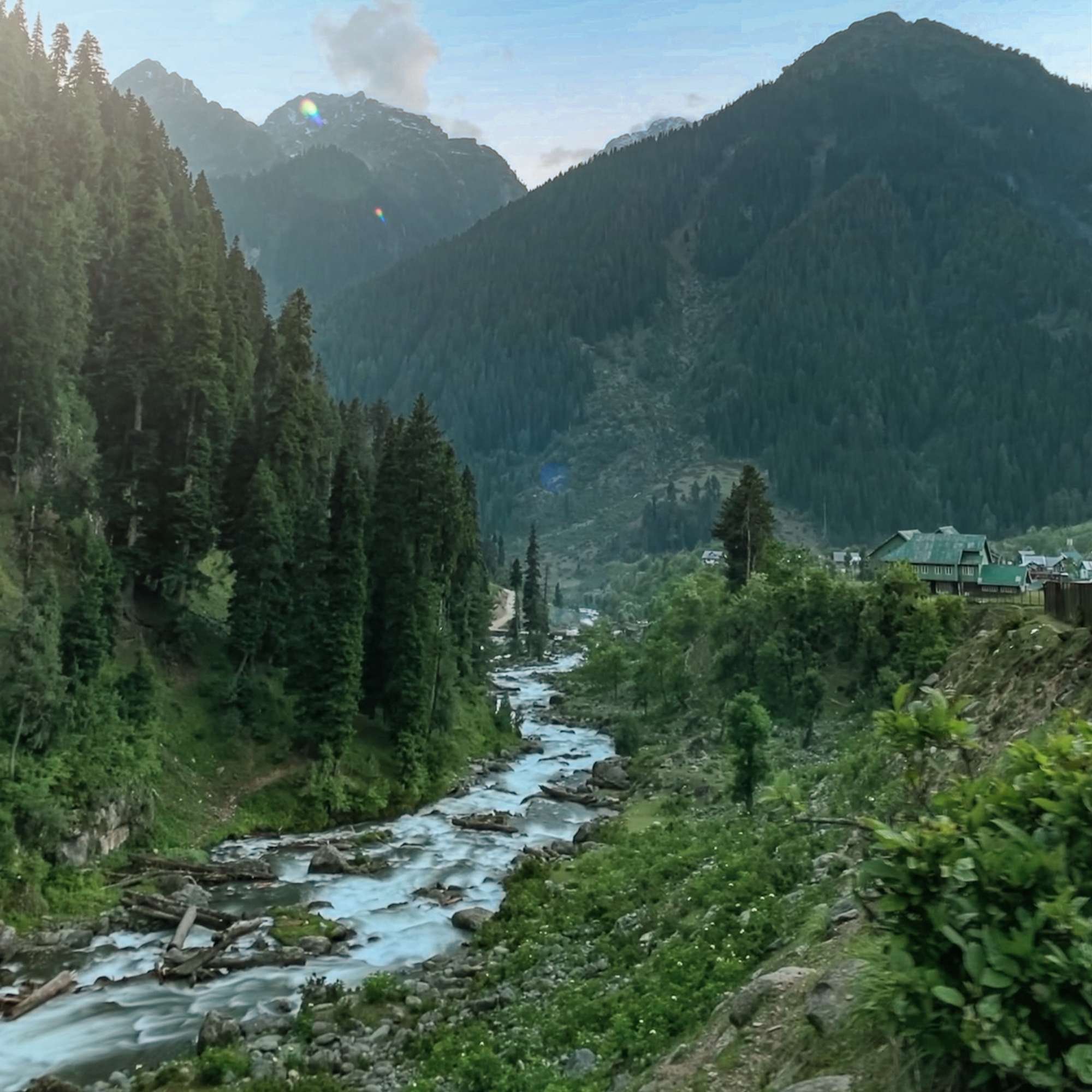 Beautiful View of Aru Valley in Pahalgam Kashmir.jpg