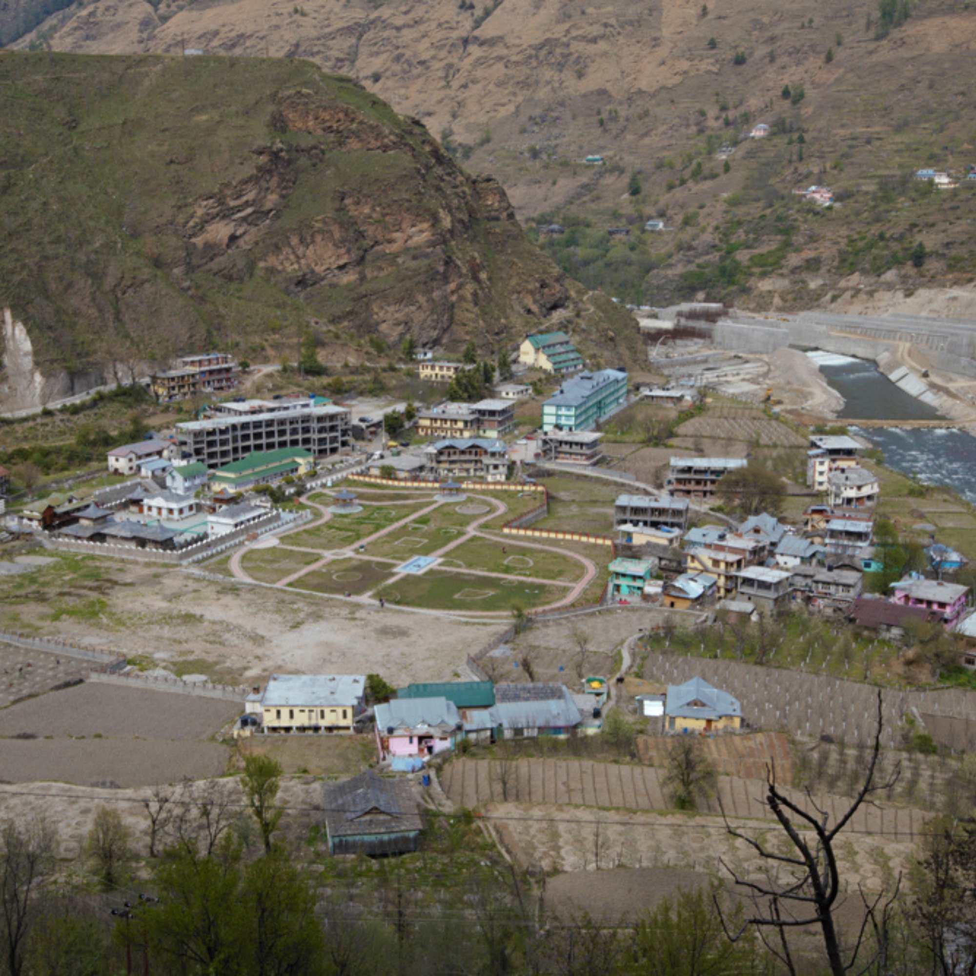 Offbeat beauty of Kharapathar in Shimla district, surrounded by forests, valleys and mountain charm.jpg