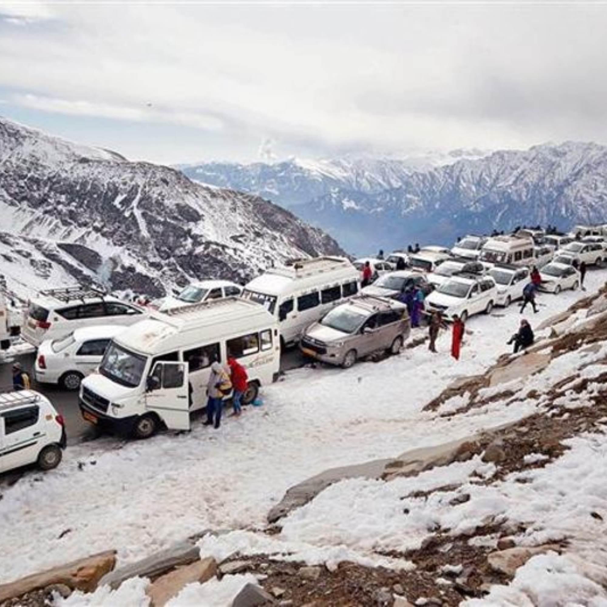 Snowy mountain views from the top of Rohtang Pass near Manali