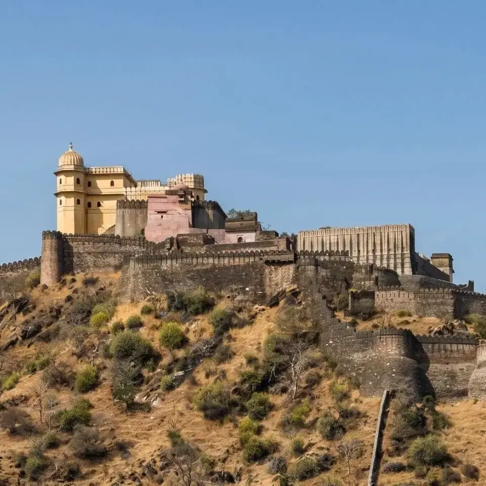 Royal Udaipur Tour With Kumbhalgarh Fort and Ranakpur Jain Temple