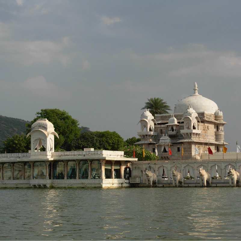 Scenic Jag Mandir Palace surrounded by Lake Pichola.jpg