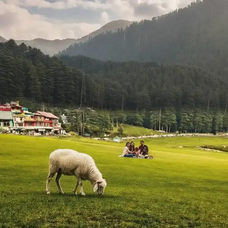 Perfect Dharamshala–McLeod Ganj, Dalhousie, Khajjiar & Amritsar Family Trip