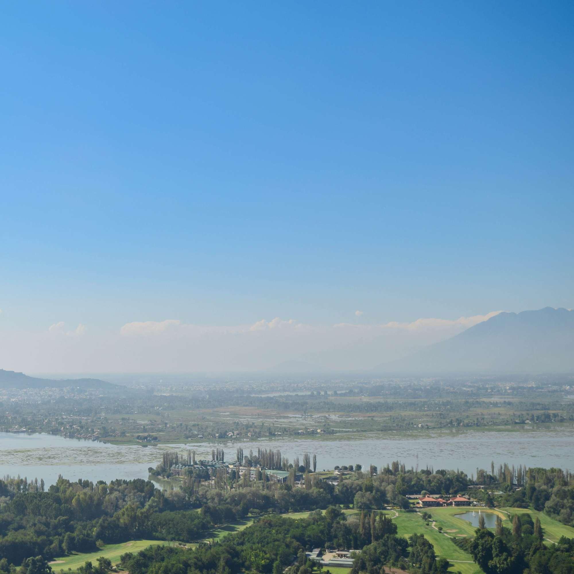 Srinagar Kashmir Travel Destination for Nature Lovers.jpg