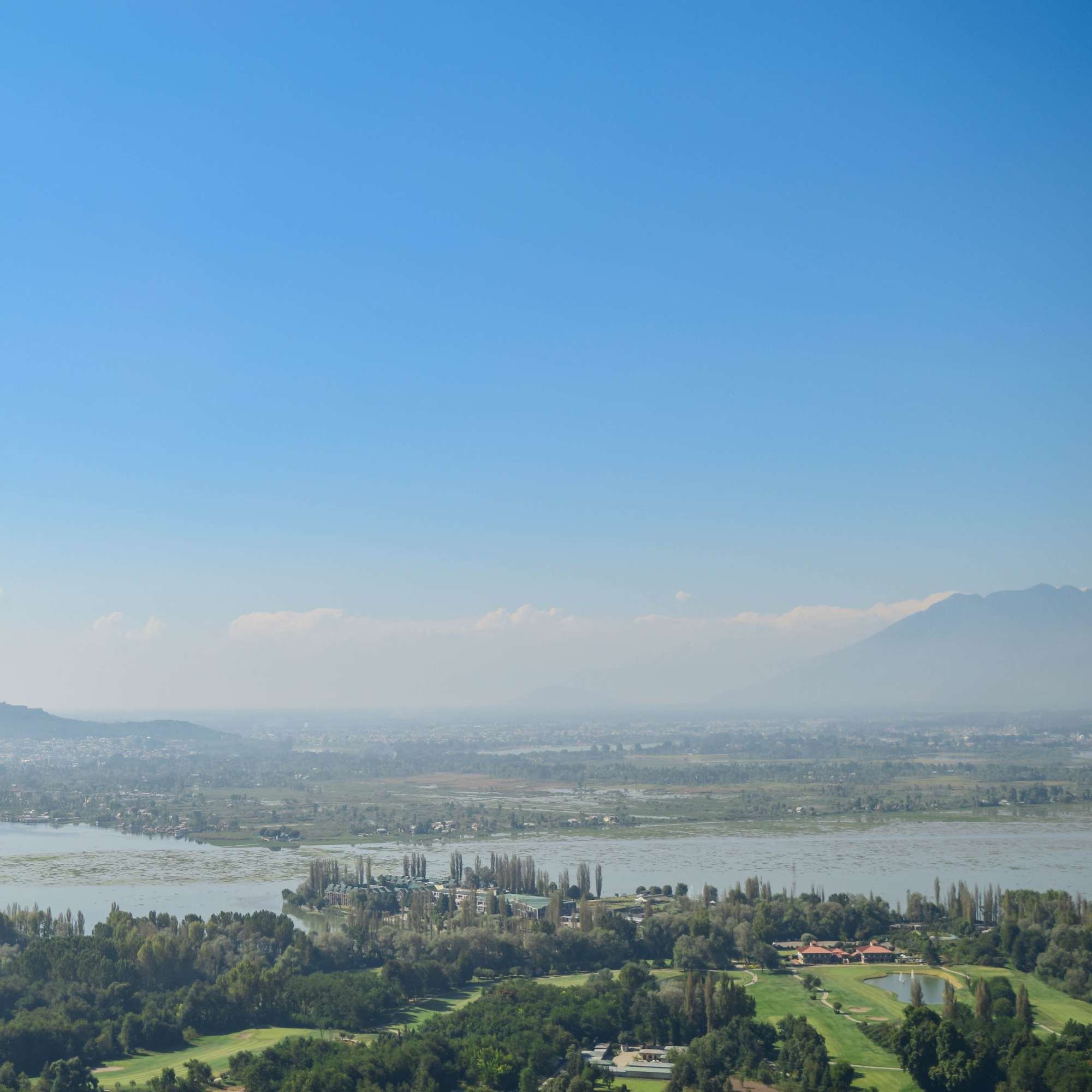 Srinagar Kashmir Travel Destination for Nature Lovers.jpg
