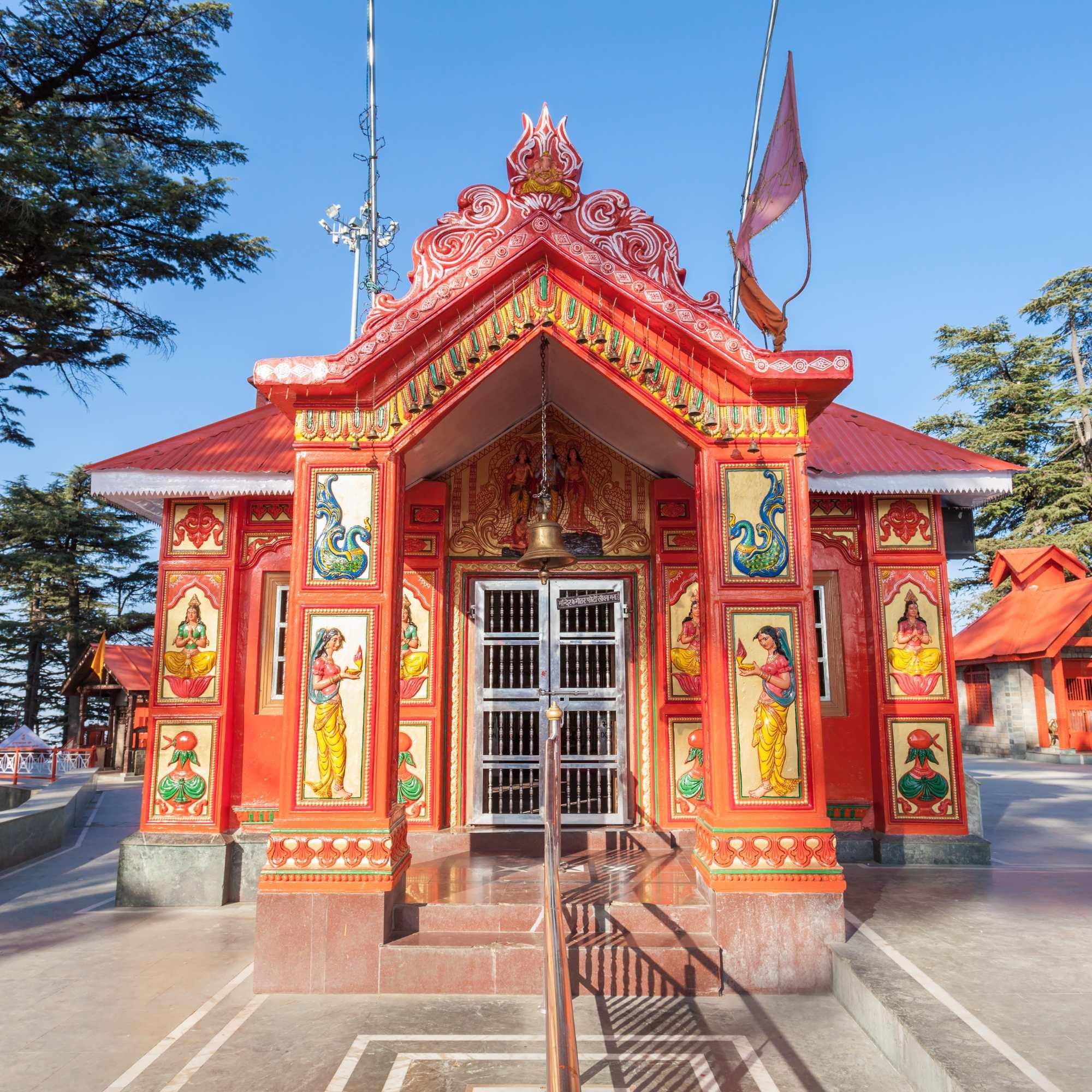 Jakhu Temple at the highest point in Shimla with mountain views