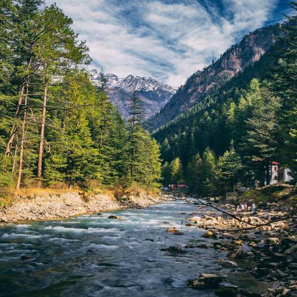Jibhi or Kasol which is better