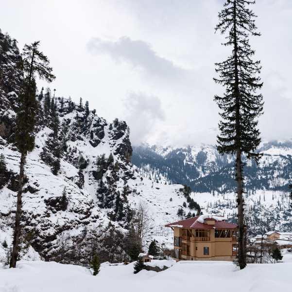 Adventure activities and open meadow at Solang Valley Manali