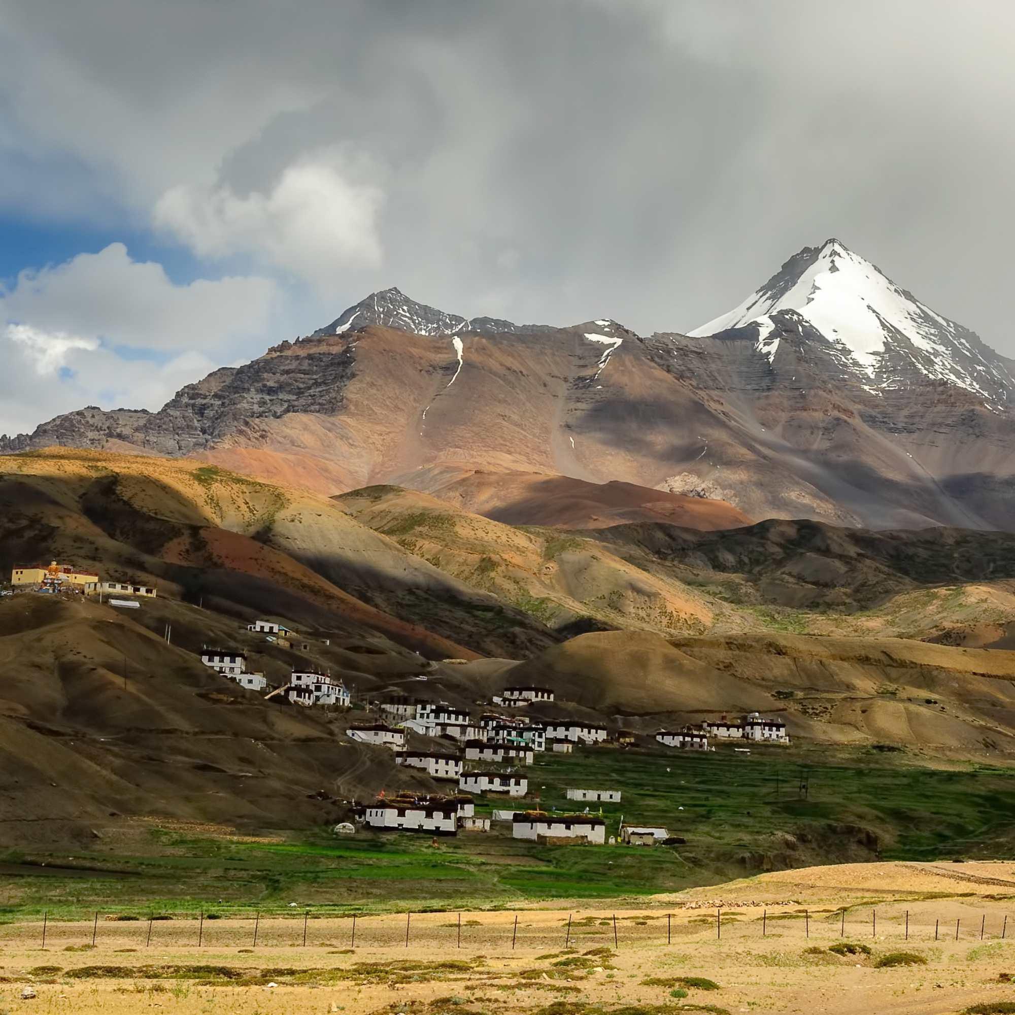 Walk Through Langza and Look for Fossils