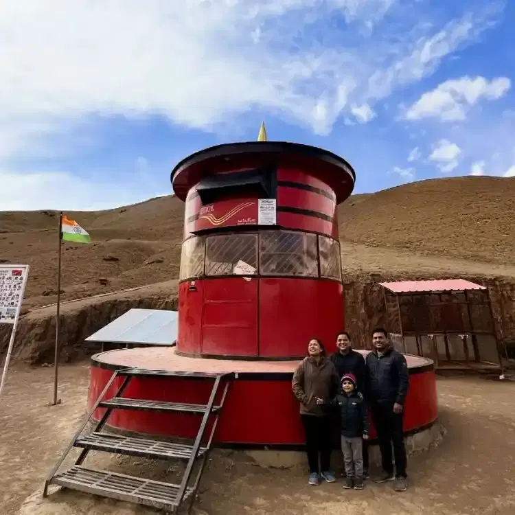 Send a Postcard From Hikkim